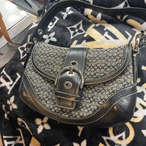 Black/Grey Coach monogram shoulder purse . Silver buckle